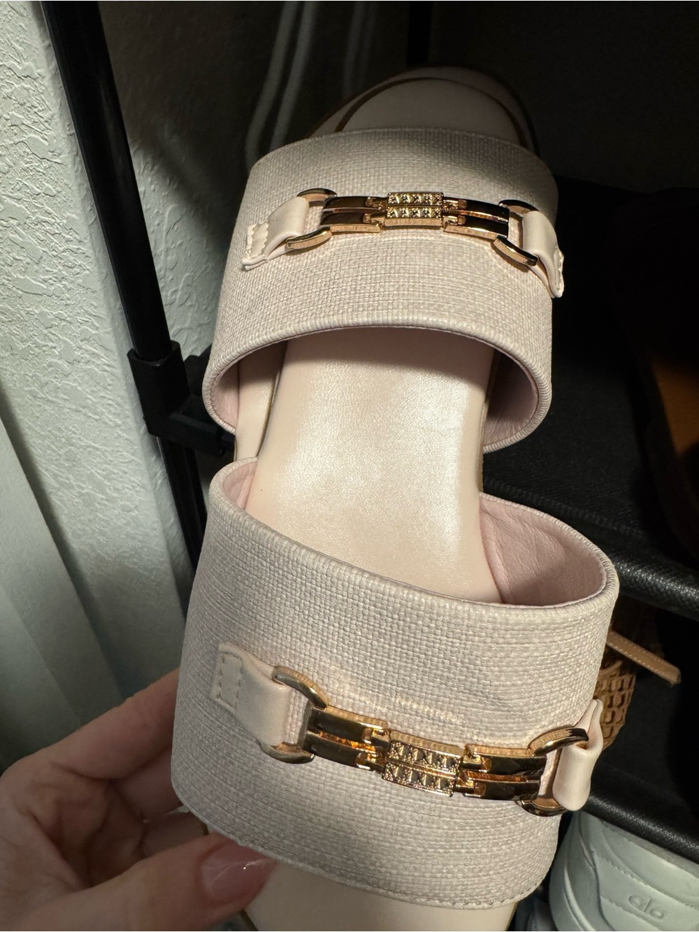 Women's Cream Slide Sandals with Gold Chain Accent